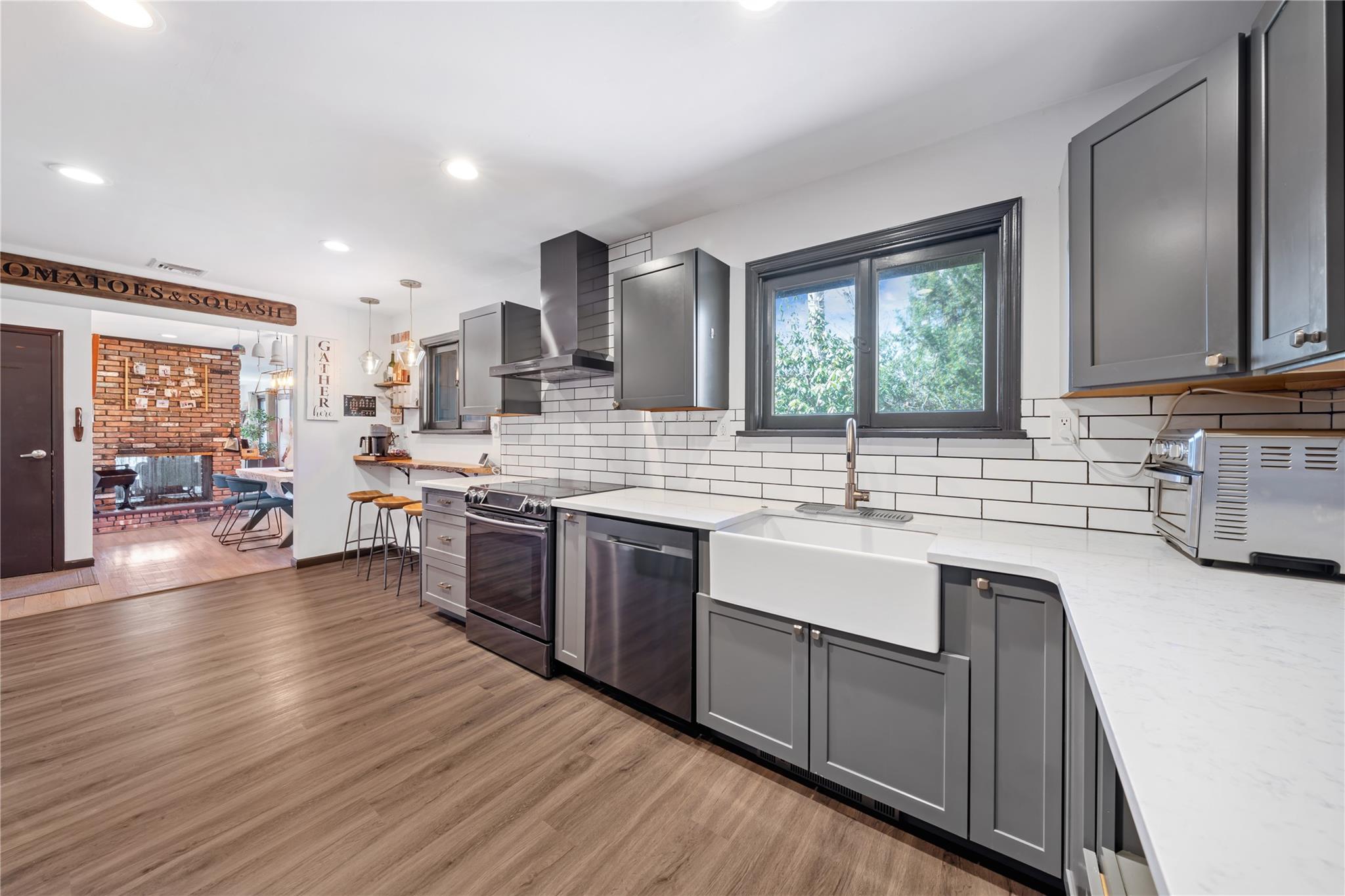 26 Lotowana Lane, Stony Brook, New York image 22