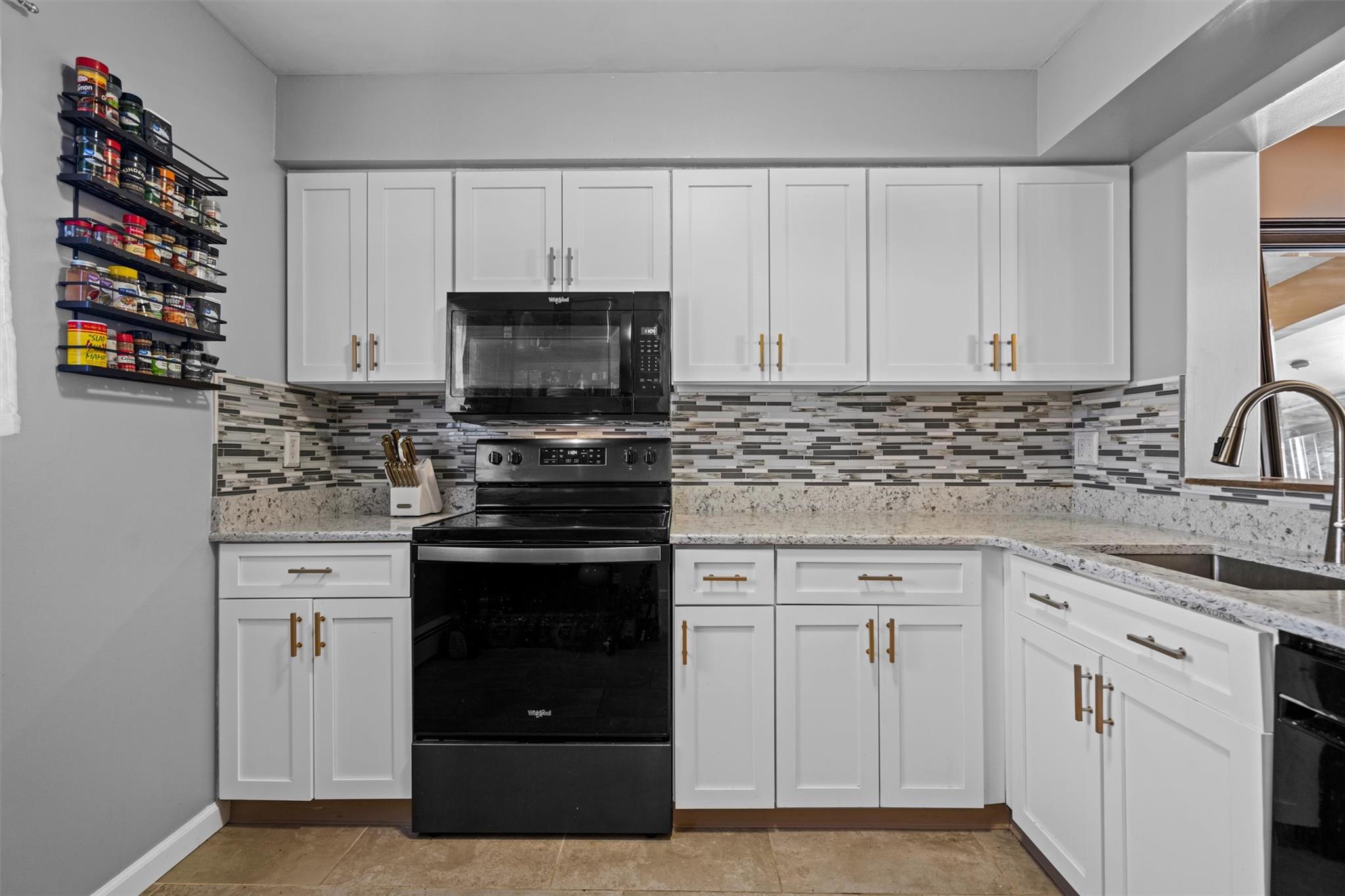 405 Watts Lane, Maybrook, New York image 3