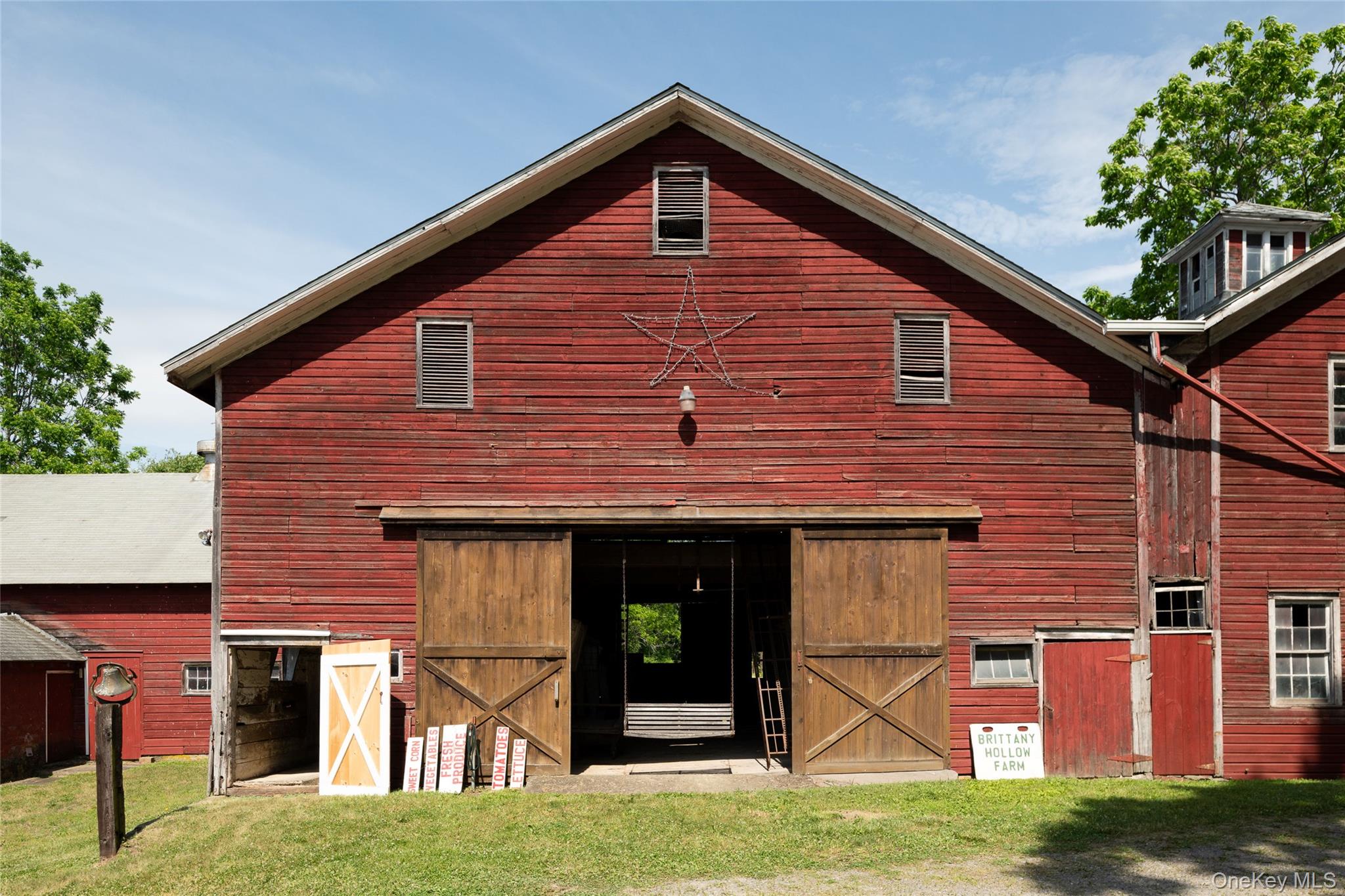 7115 Albany Post Road