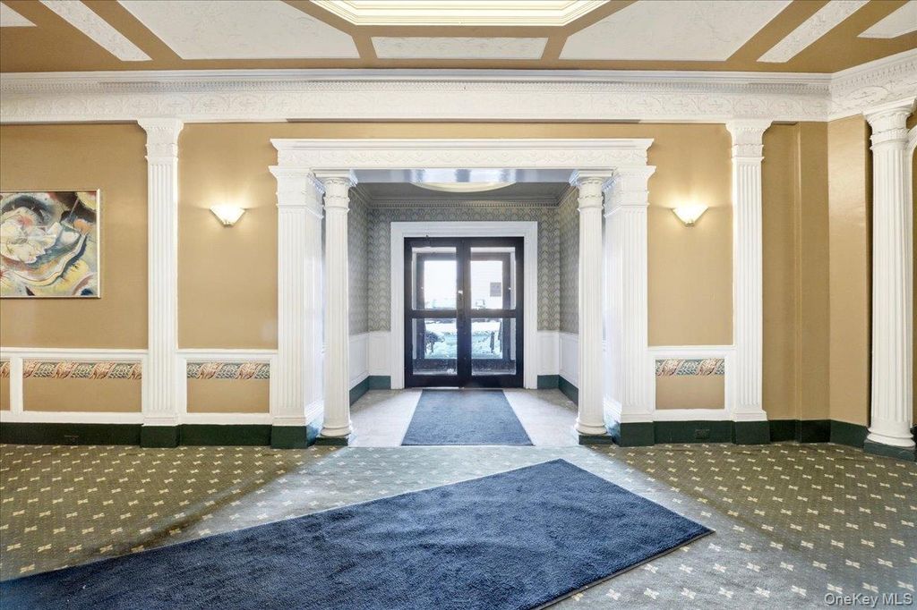 Photo of 114-20 Queens Boulevard #F5, Forest Hills, NY 11375 (MLS # 957666)