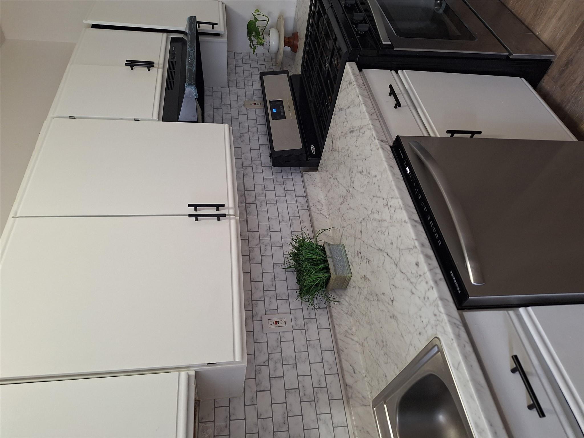 60 Post Street 3A