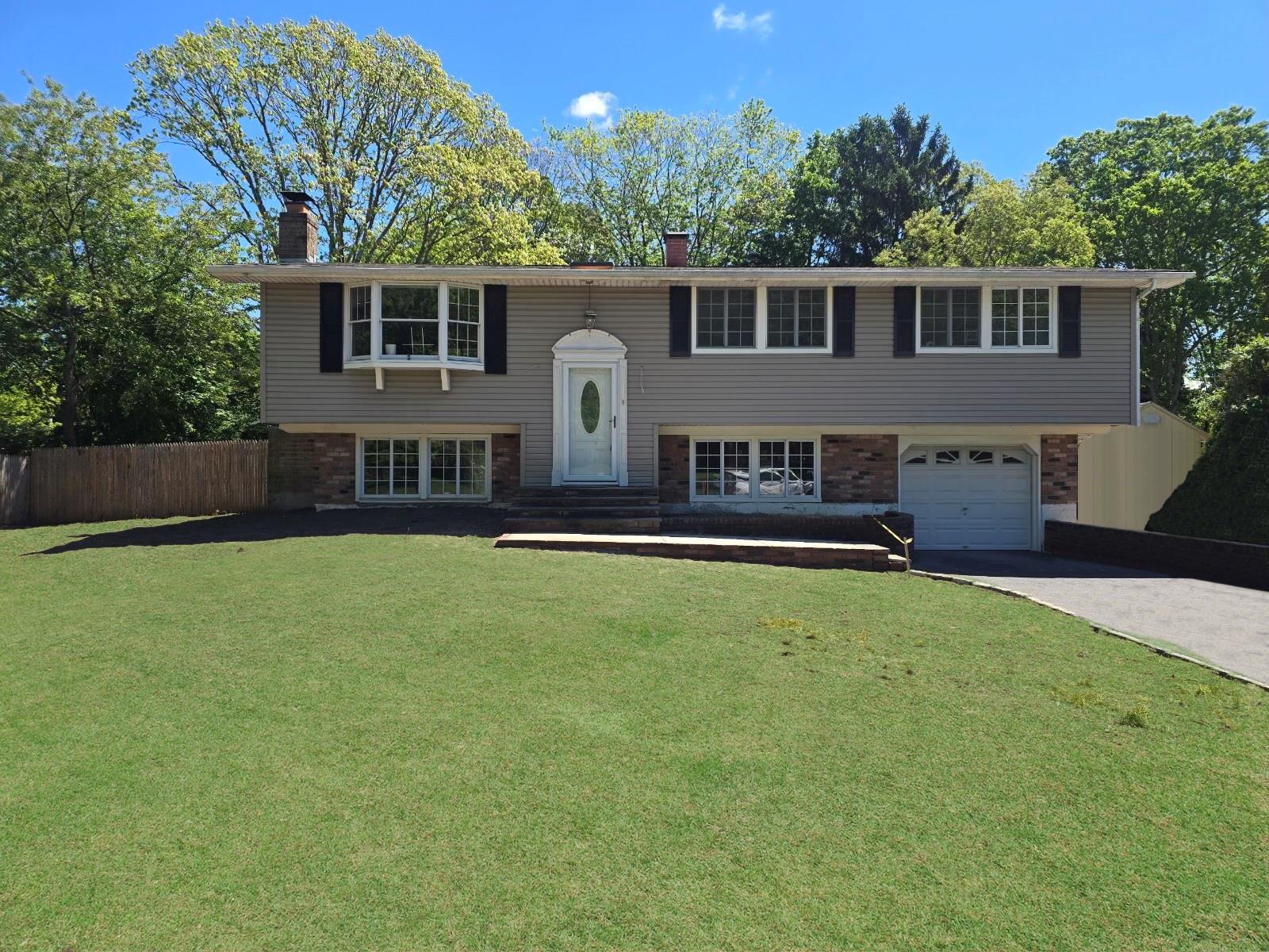 Property for Sale at Fireside Lane, East Setauket, Hamptons, NY - Bedrooms: 4 
Bathrooms: 2  - $829,999