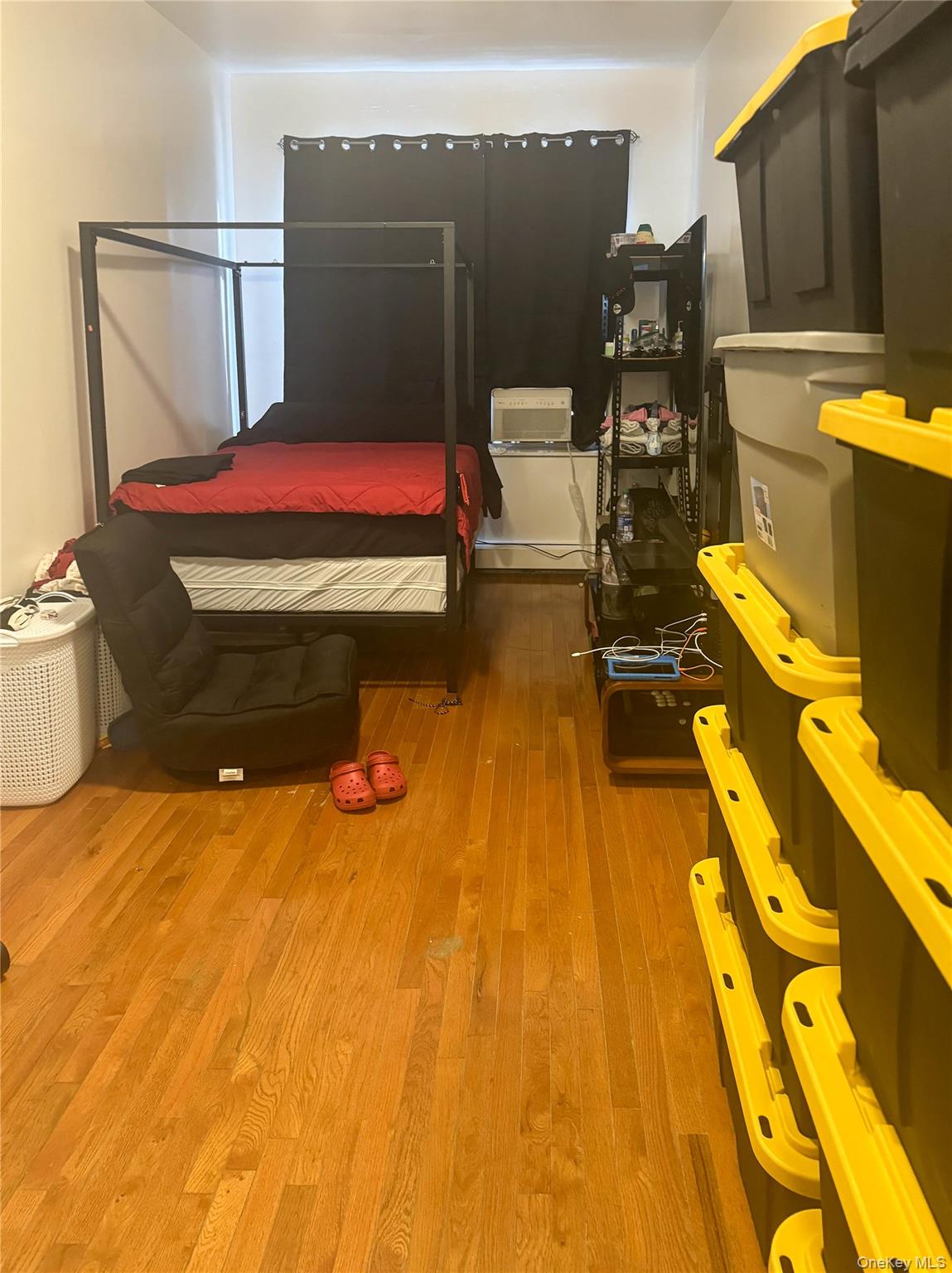 7004 Roosevelt Avenue