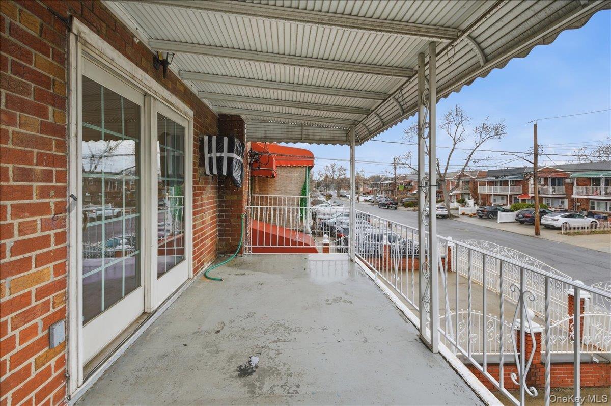 707 Hollywood Avenue