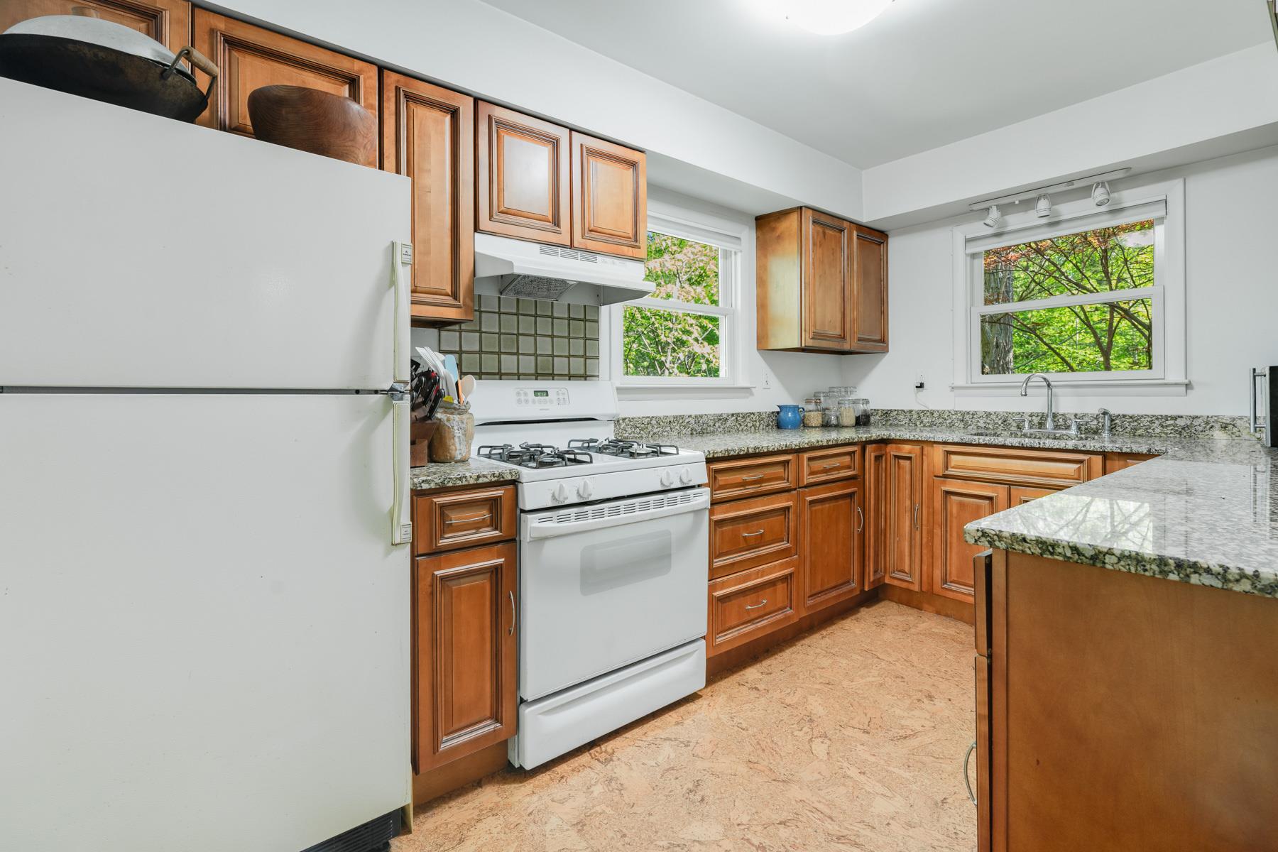 10 S Mountain Pond, Garrison, New York image 8