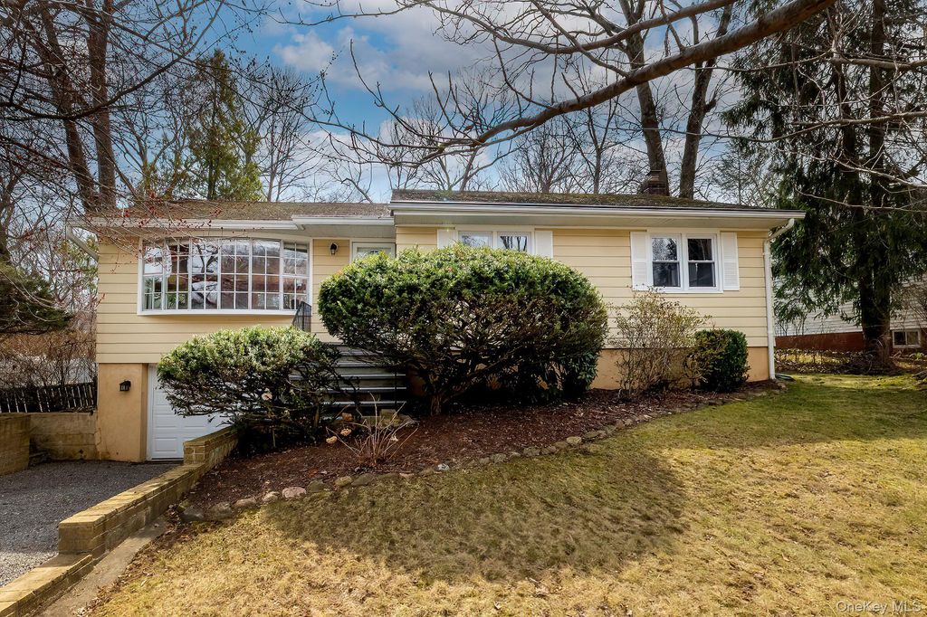 Photo of 67 Duell Road, White Plains, NY 10603 (MLS # 974686)