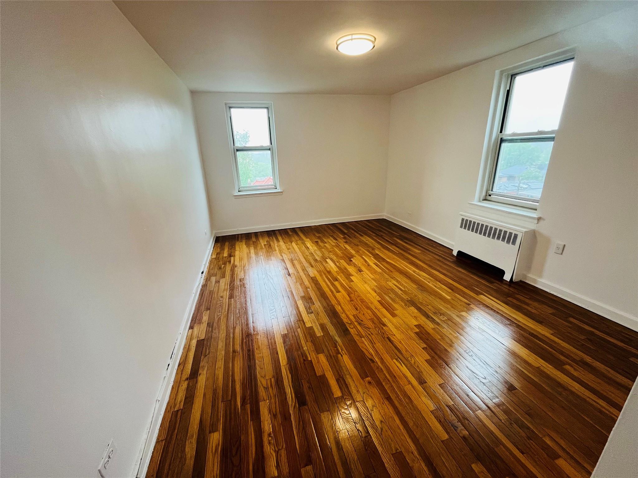 30-11 Parsons Boulevard #6 R, Flushing, New York image 4