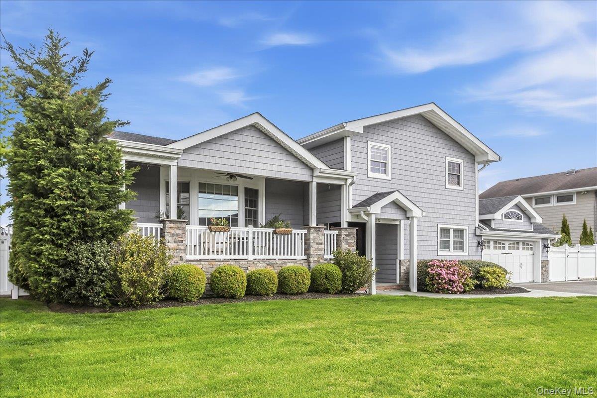 113 Harborview Drive