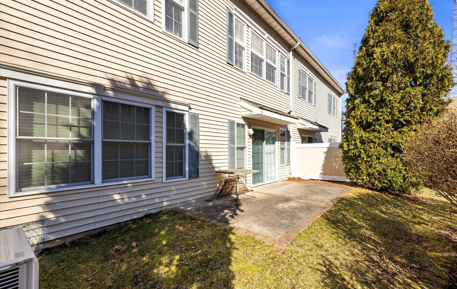 121 N Autumn Drive, Plainview, New York image 21