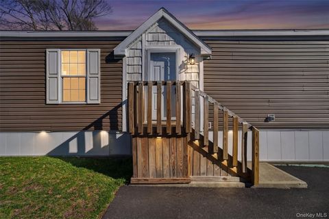 34 Windward Stony Point NY 10980
