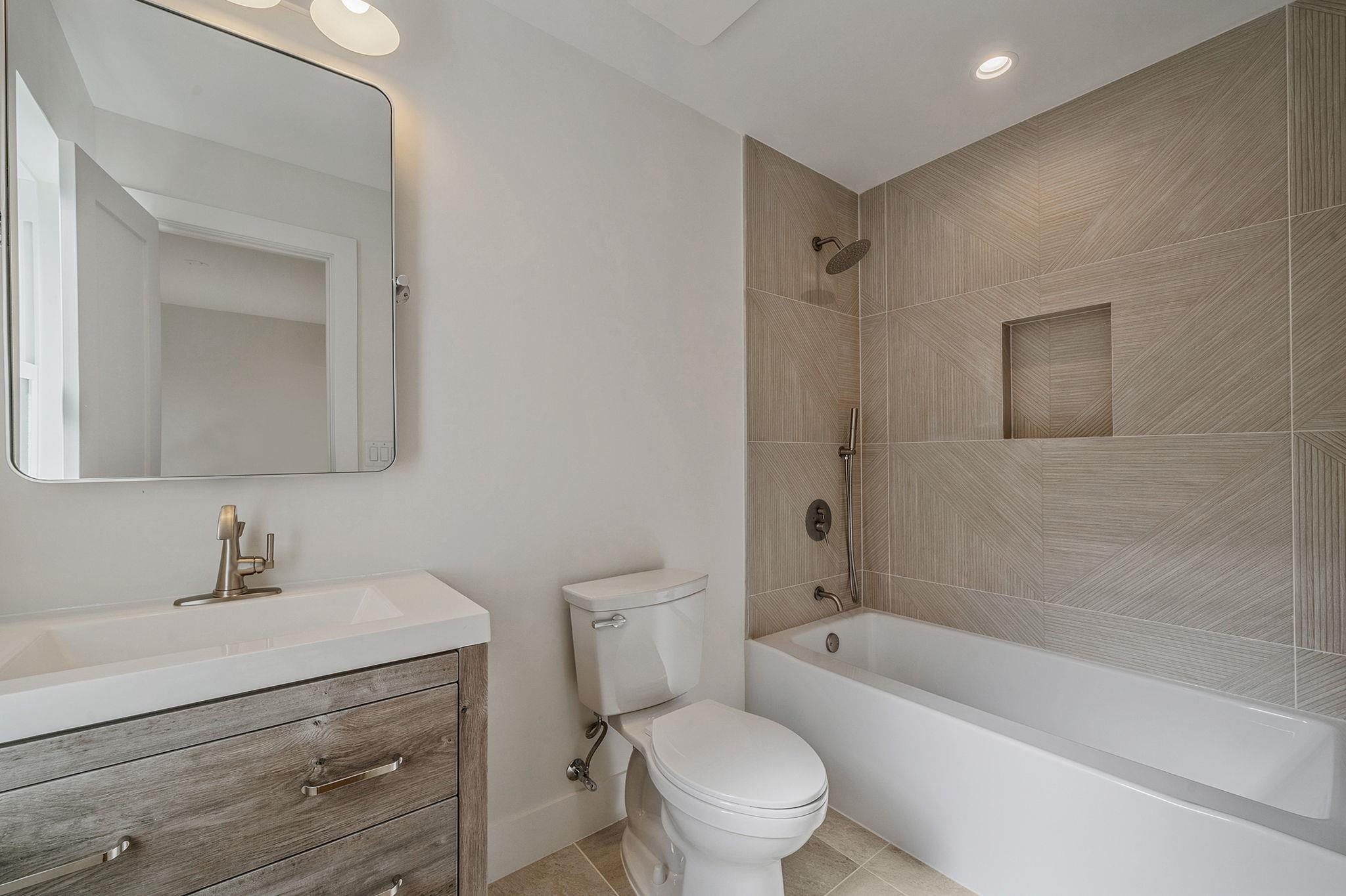 78 Dorothy Street, Bethpage, New York image 27
