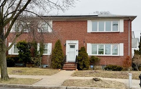 Photo of 247-15 143rd Avenue, Rosedale, NY 11422 (MLS # 968695)