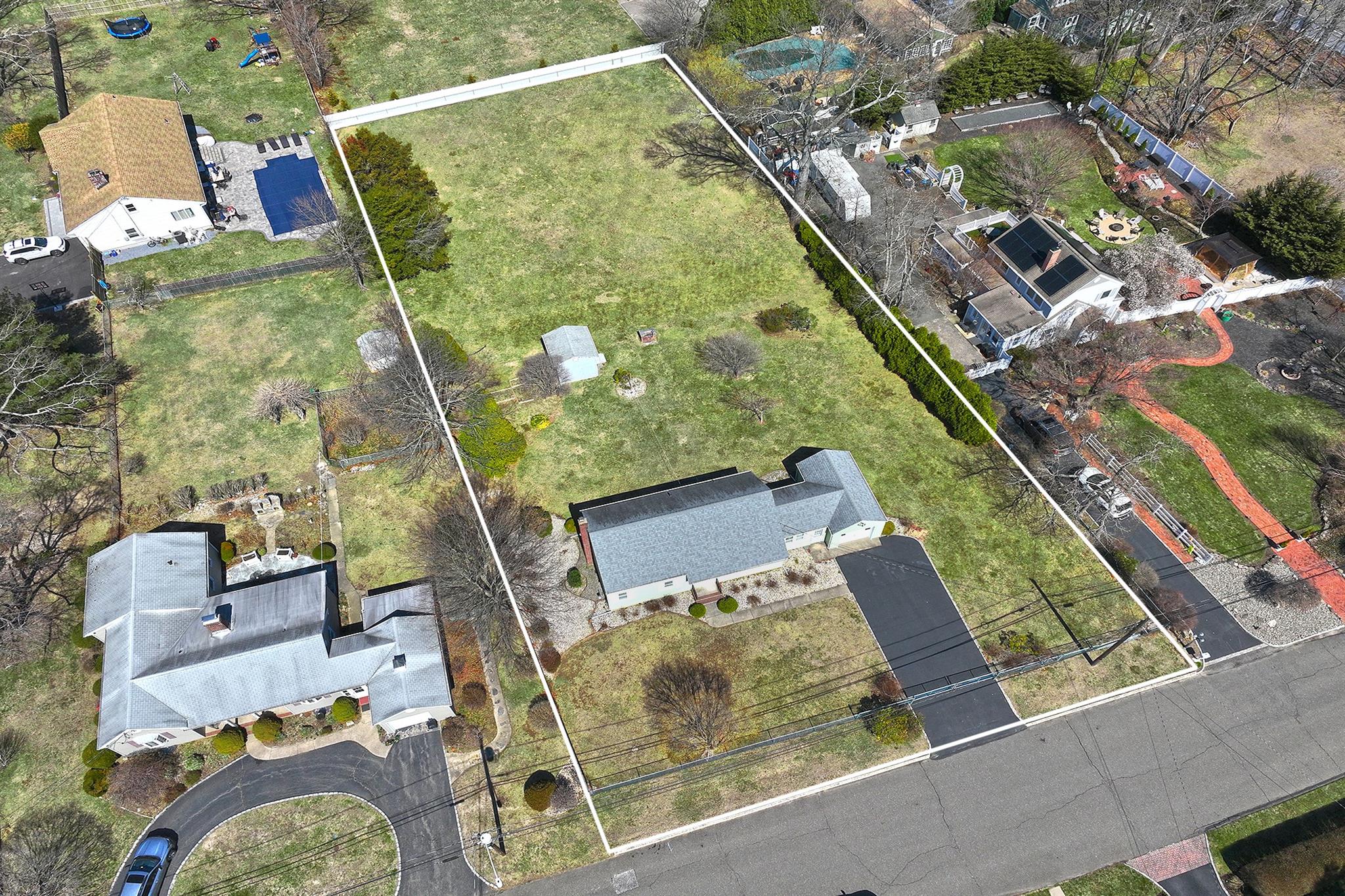 9 Fern Place, Greenlawn, New York image 27