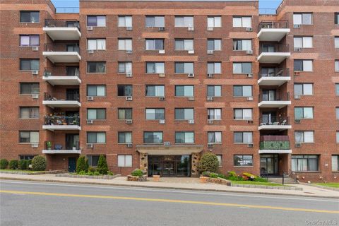 Homes For Sale - 25 Lake Street #2C<br/> White Plains, NY 10604