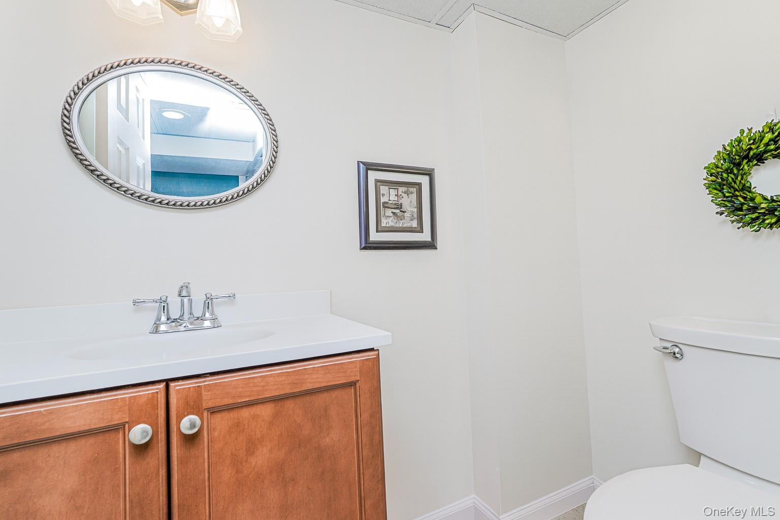 Howard Beach, New York 11414, United States, 5 Bedrooms Bedrooms, ,3 BathroomsBathrooms,Residential,Coming Soon,237500