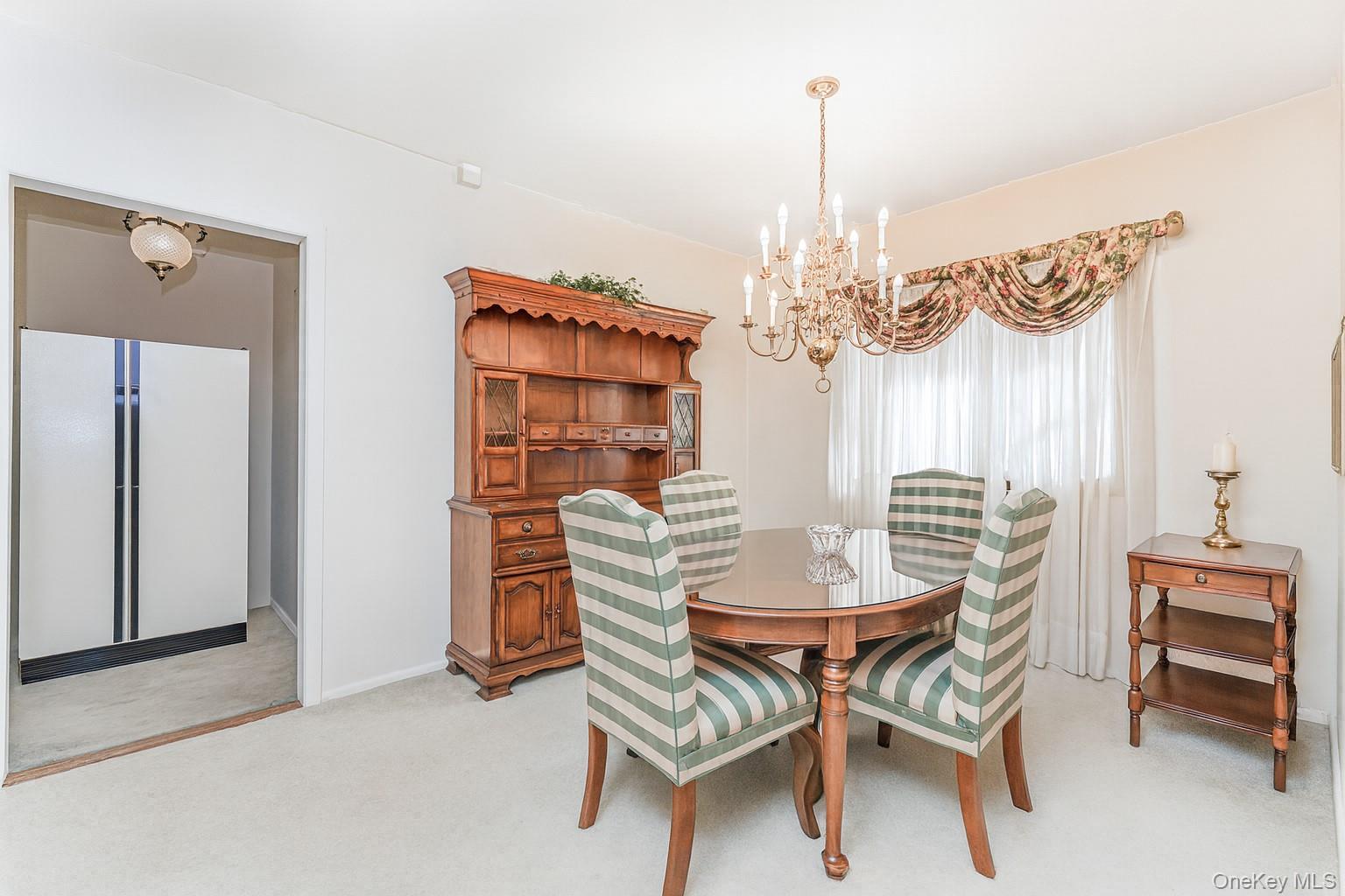 Howard Beach, New York 11414, United States, 5 Bedrooms Bedrooms, ,3 BathroomsBathrooms,Residential,Coming Soon,237500