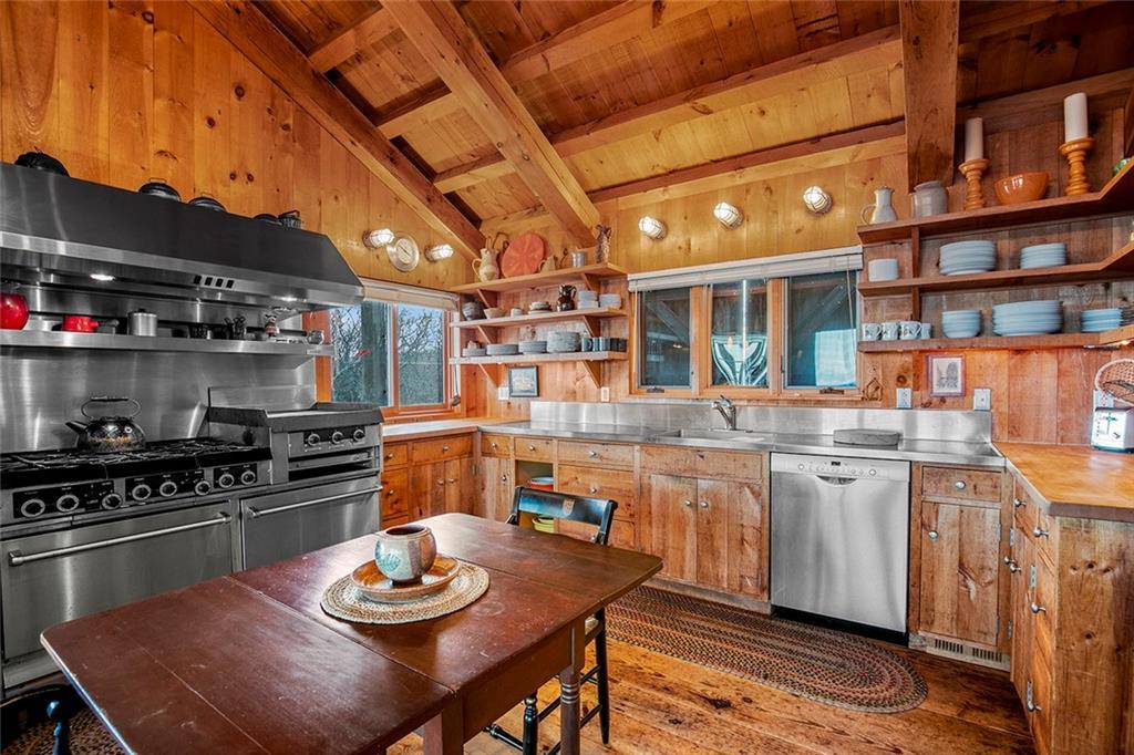 1635 Isabella Beach Road, Fishers Island, New York image 22