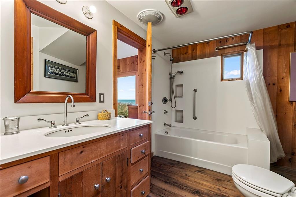 1635 Isabella Beach Road, Fishers Island, New York image 29