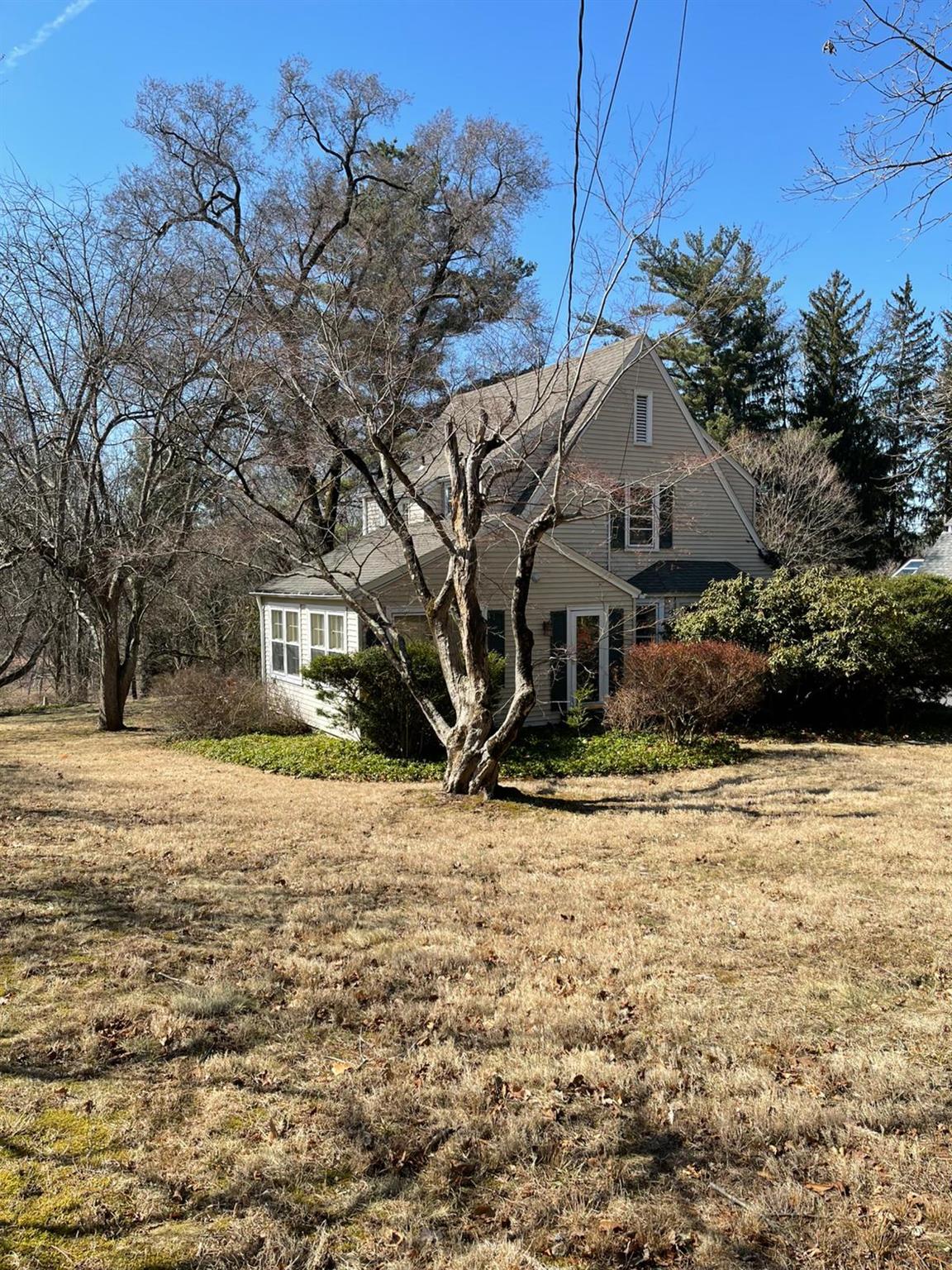 518 Pleasantville Road, Briarcliff Manor, New York image 2
