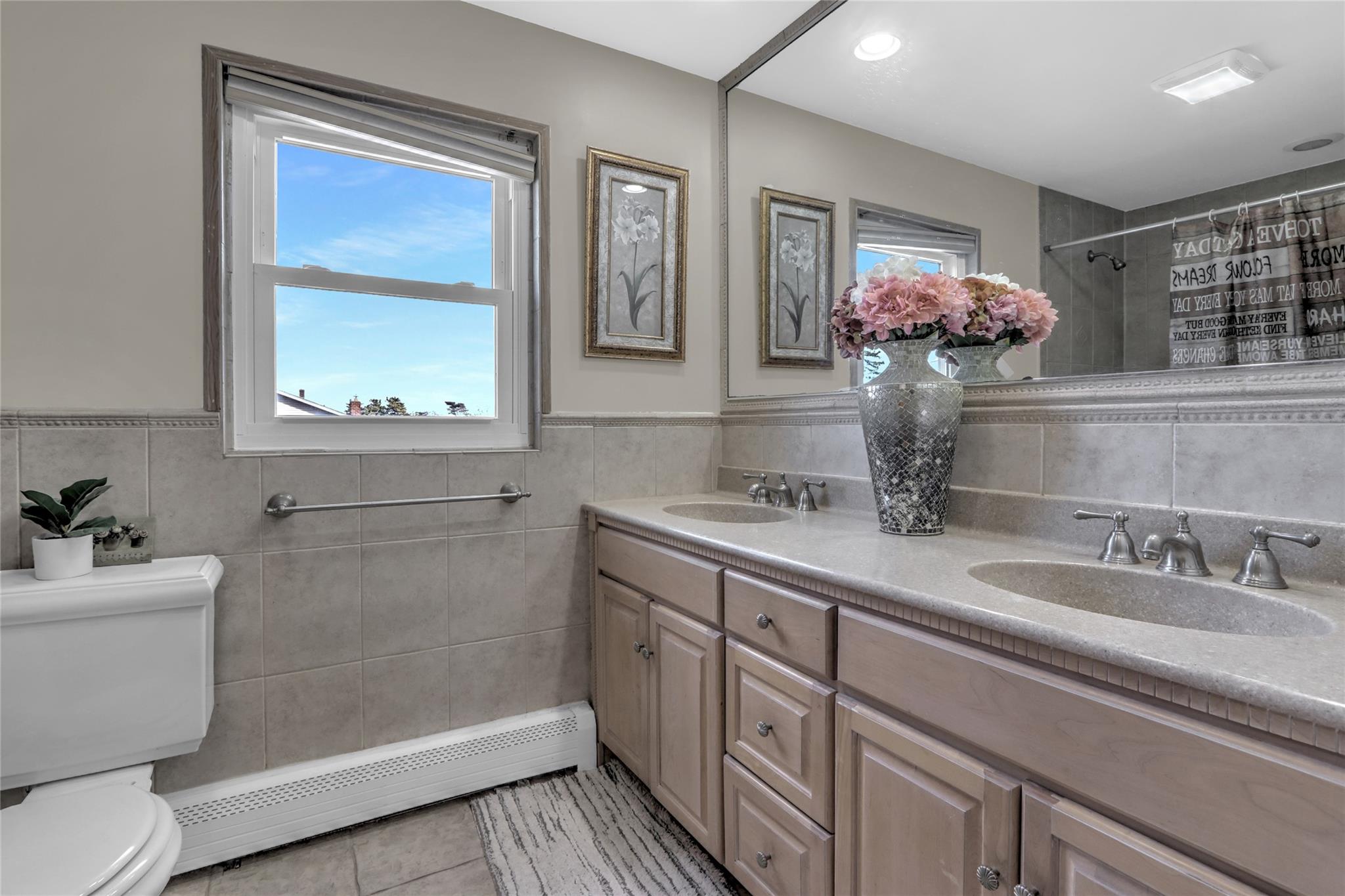 2 Arch Avenue, Farmingdale, New York image 22