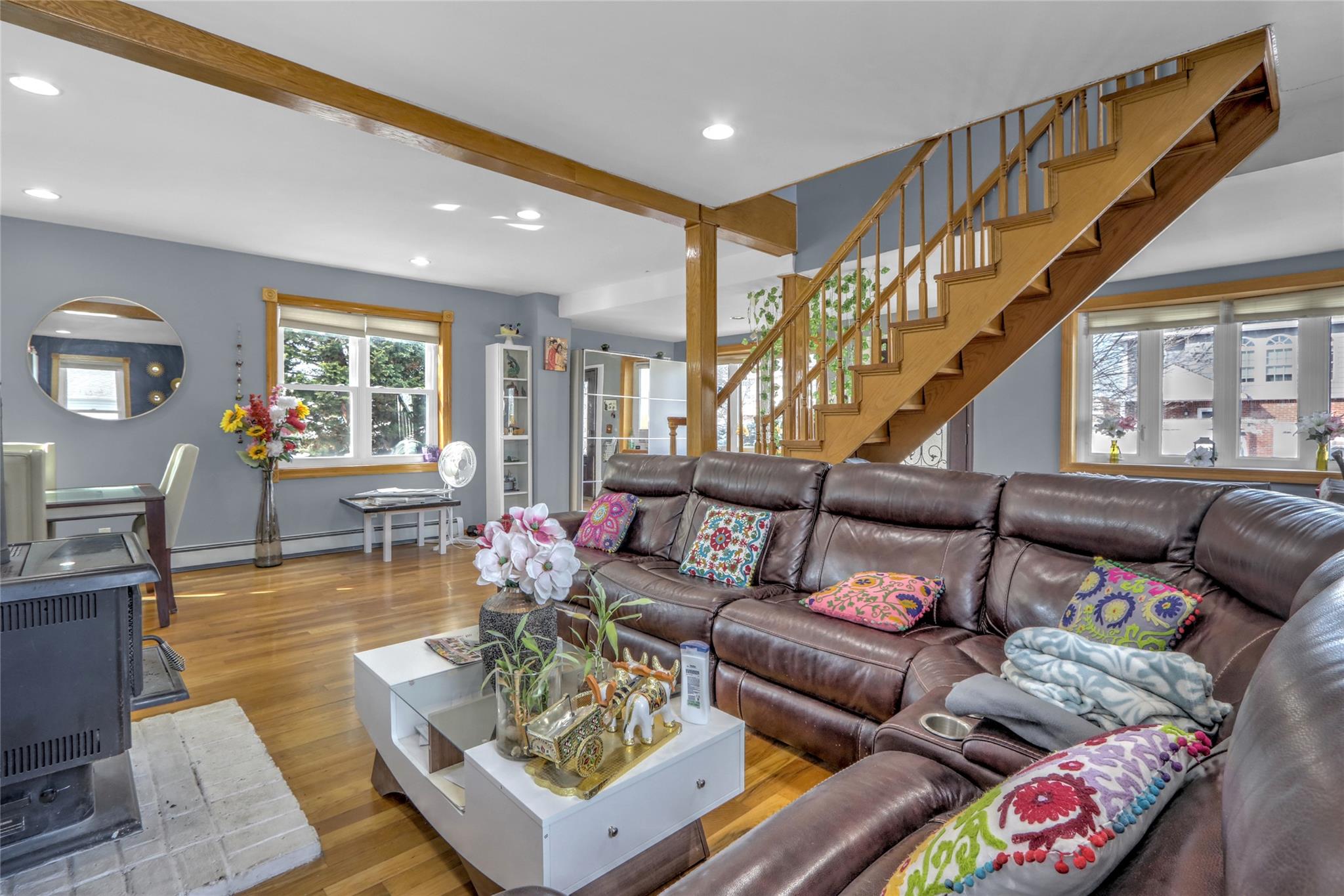 2 Arch Avenue, Farmingdale, New York image 9