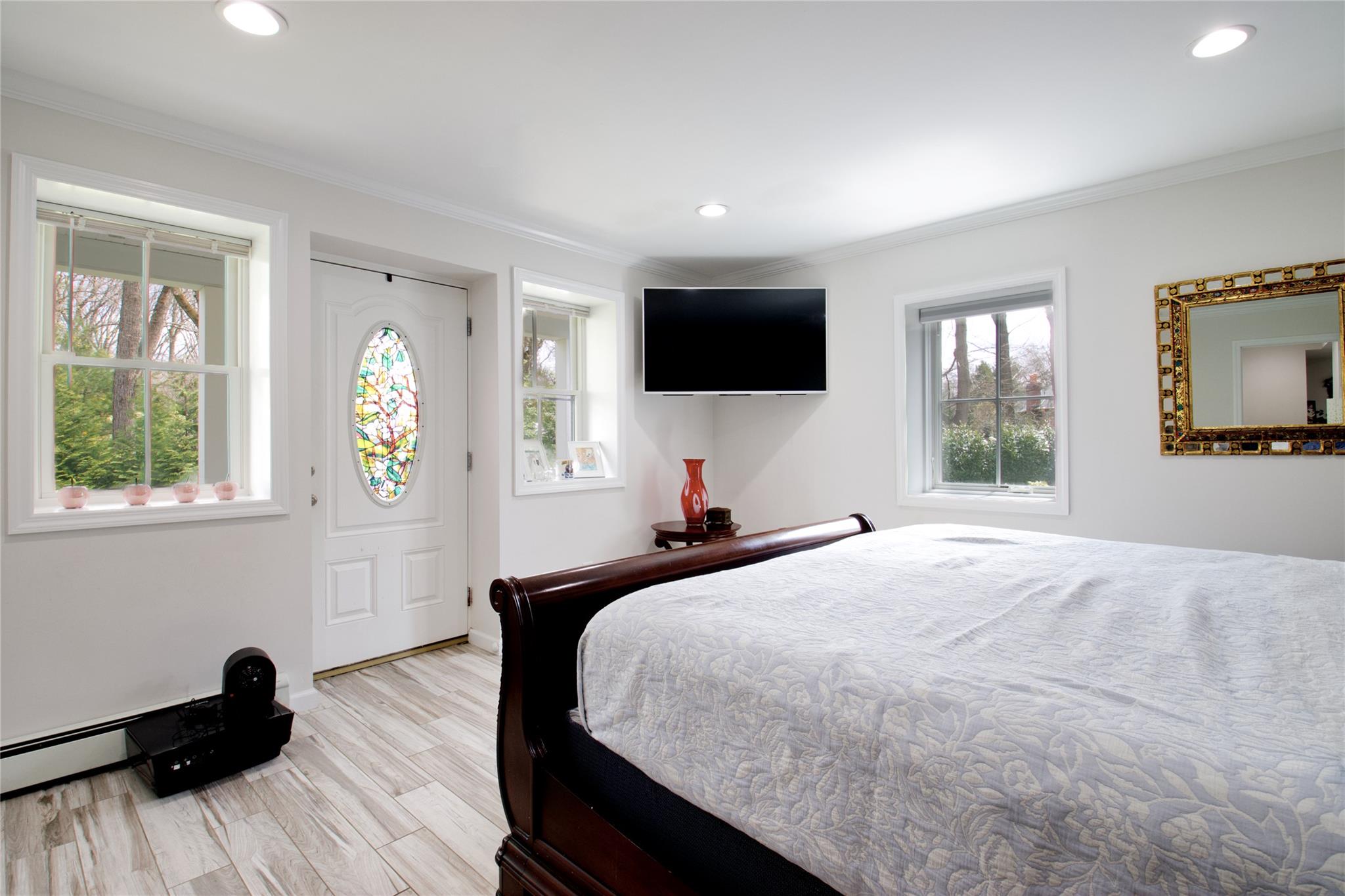 72 Wheatley Road, Old Westbury, New York image 16