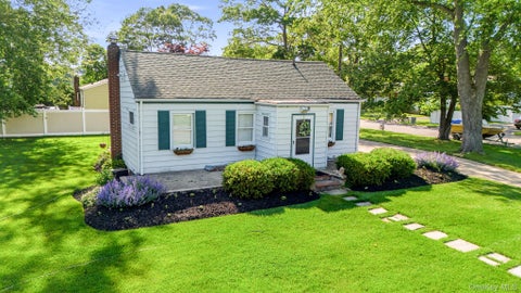 Homes For Sale - 76 Hanrahan Avenue<br/> Farmingville, NY 11738