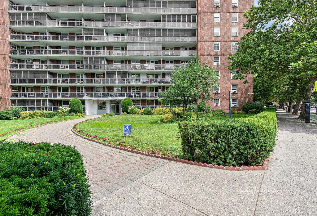 Photo of 97-37 63rd Road #2B, Rego Park, NY 11374 (MLS # 1036665)