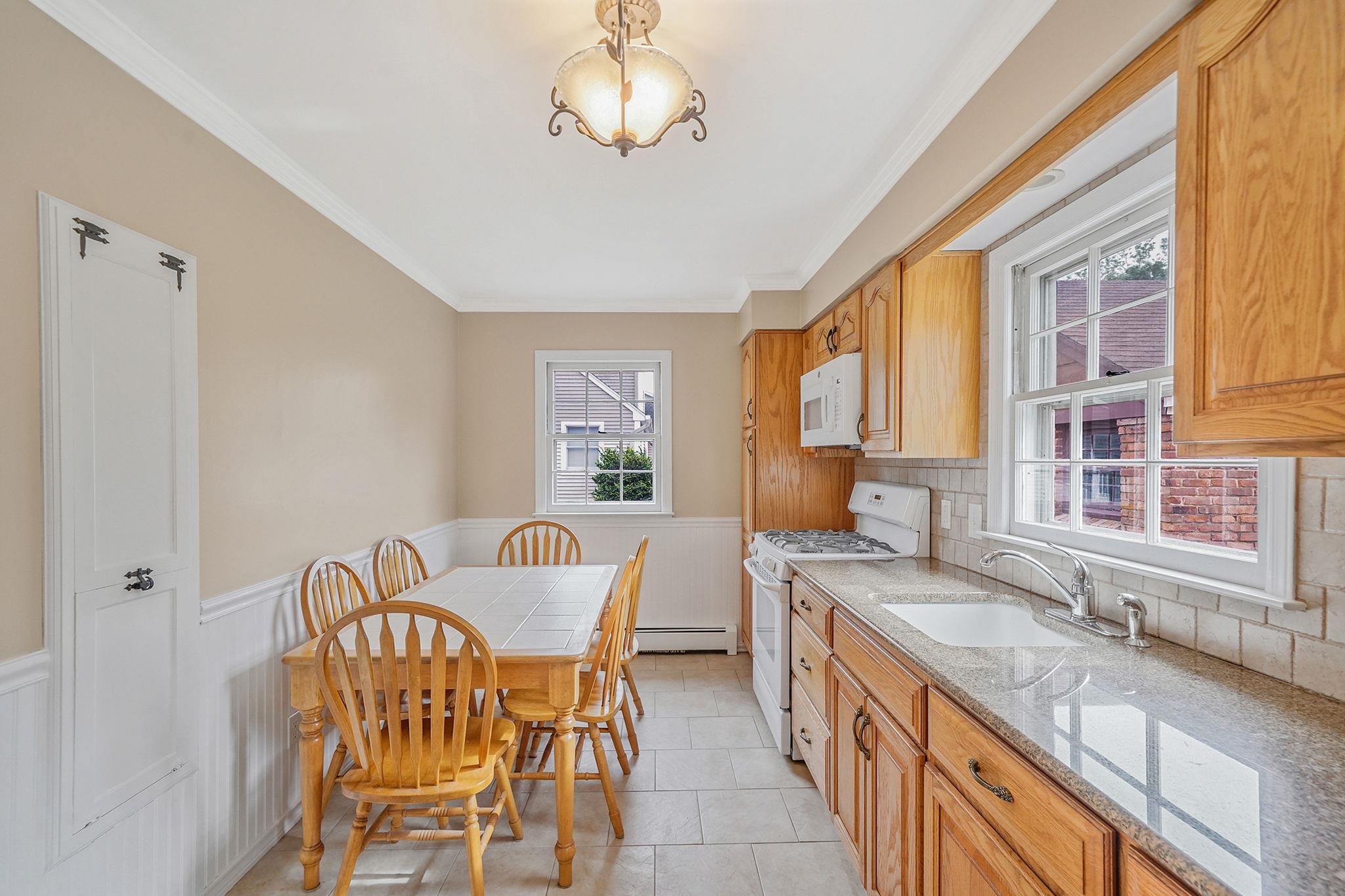 280 Kensington Avenue, Bayport, New York image 13