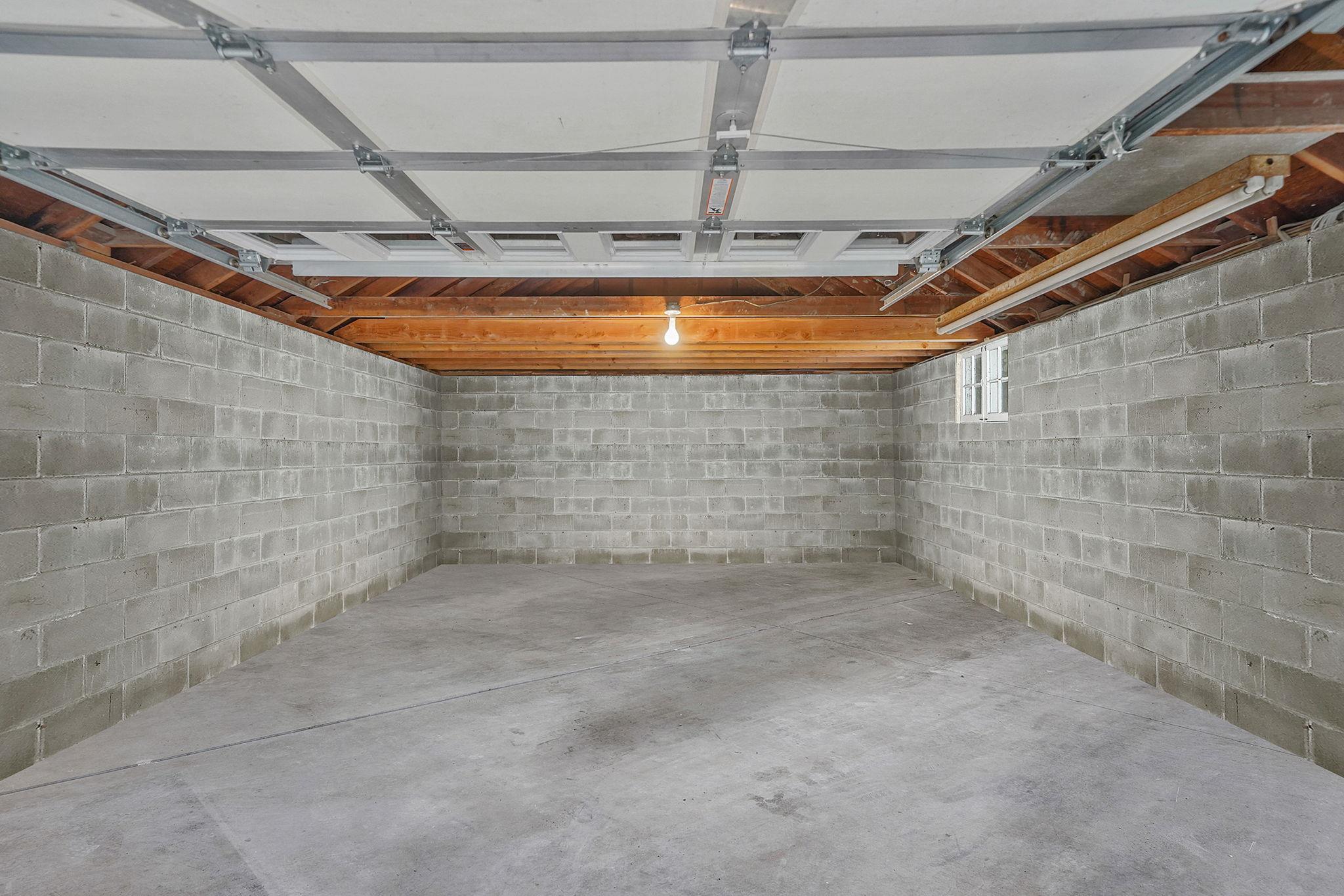 280 Kensington Avenue, Bayport, New York image 31