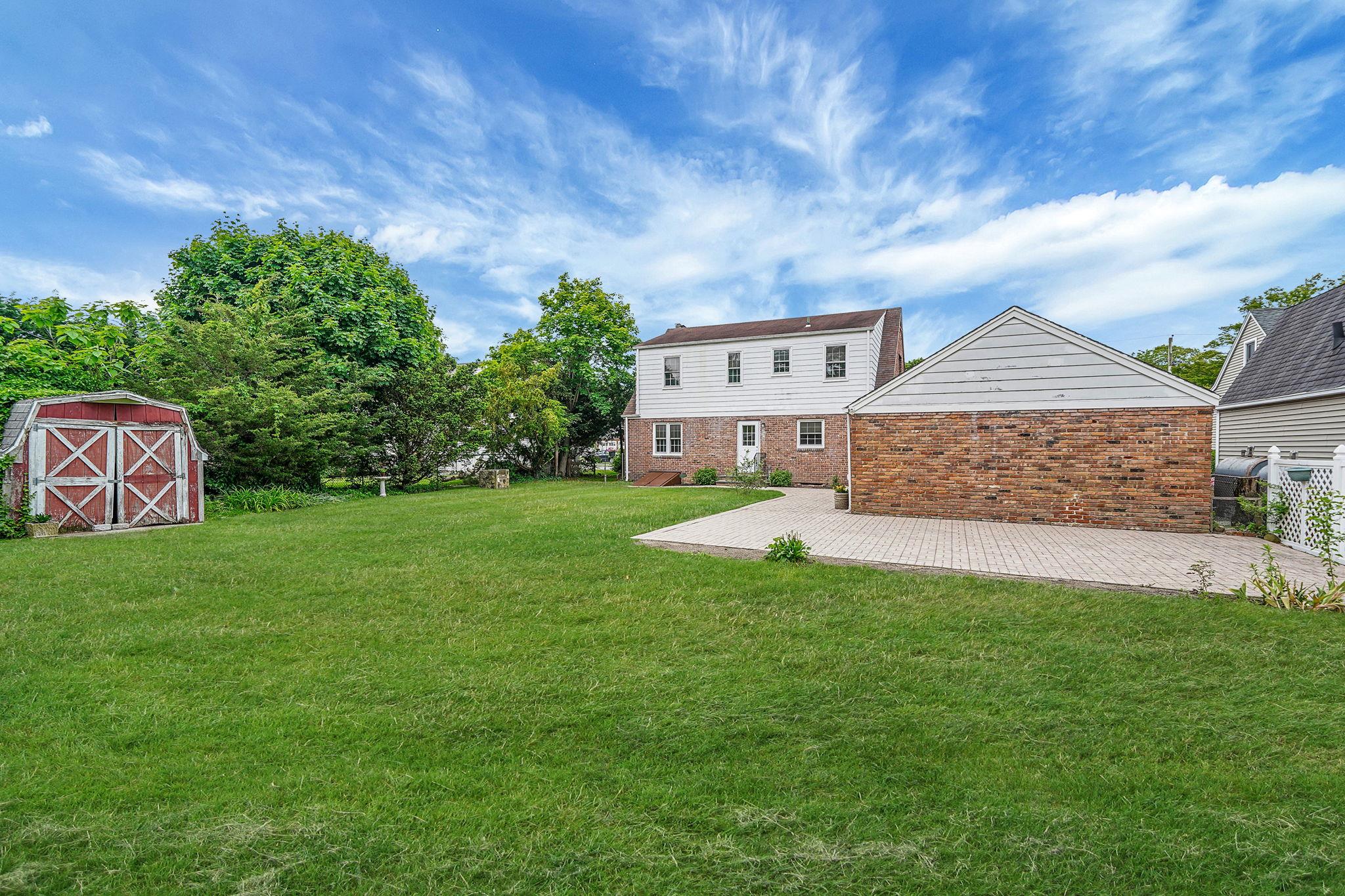 280 Kensington Avenue, Bayport, New York image 34