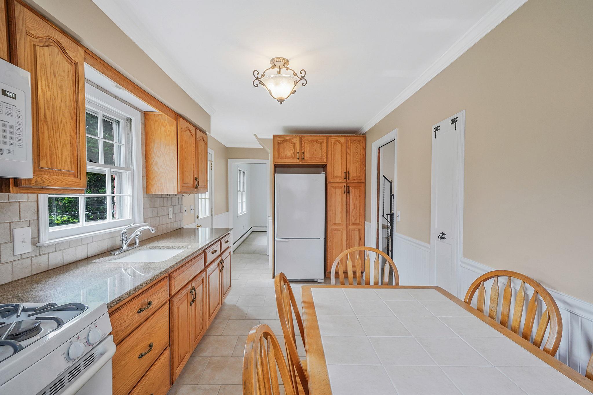 280 Kensington Avenue, Bayport, New York image 14