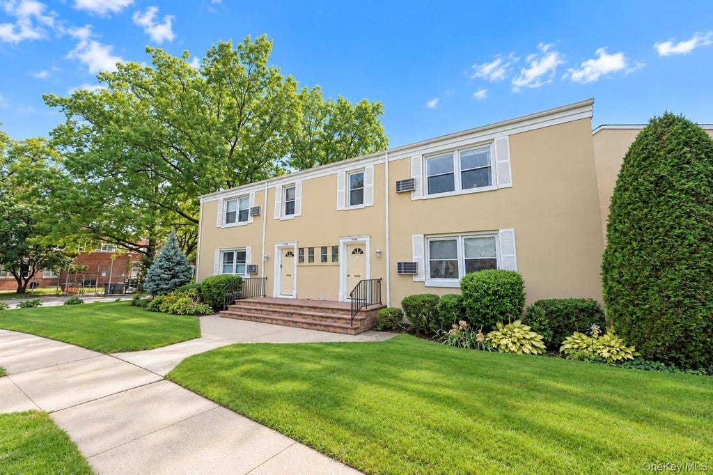 Photo of 71-68 252nd Street #2B, Bellerose, NY 11426 (MLS # 1048641)