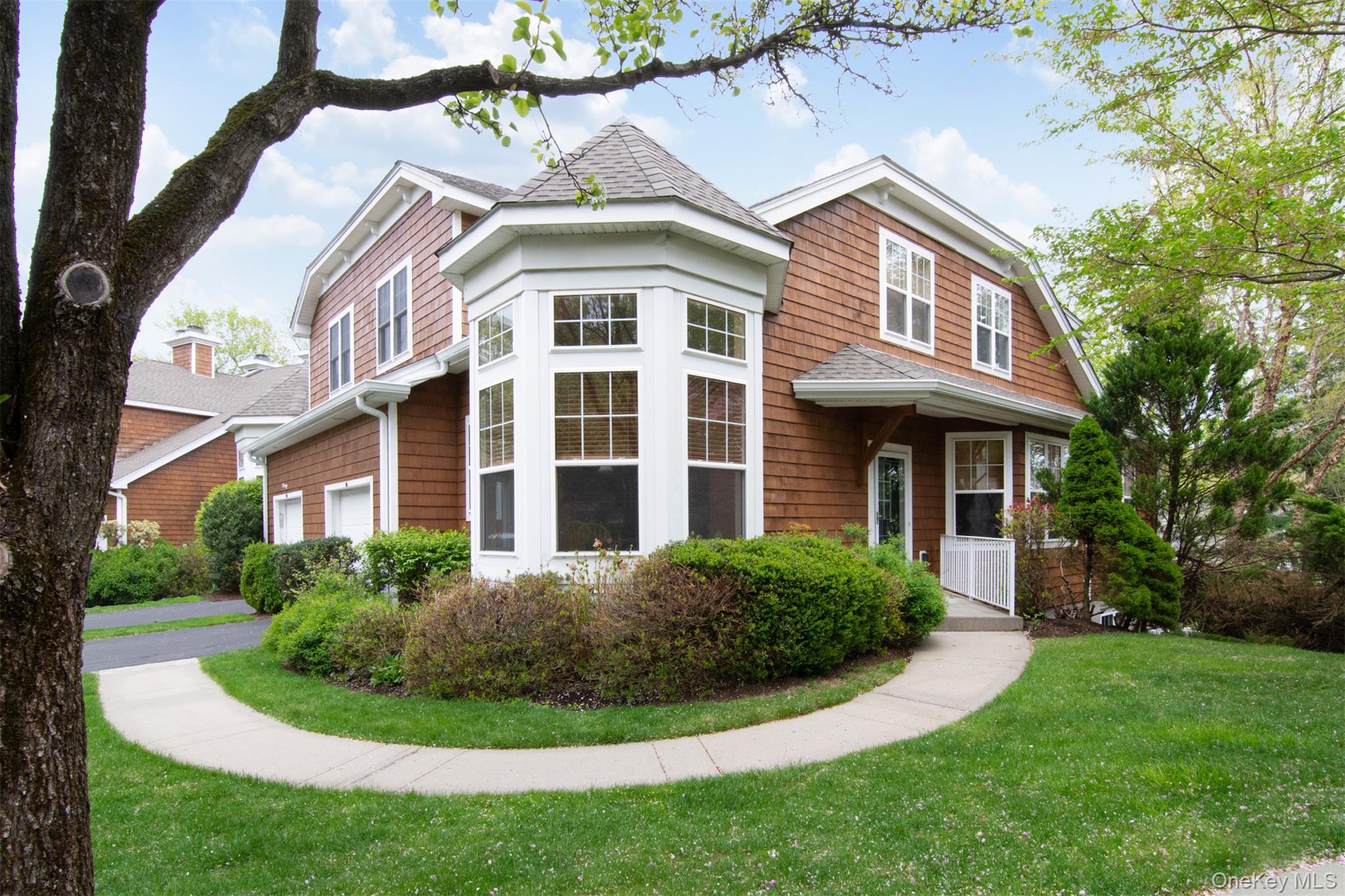 16 Wyldwood Drive