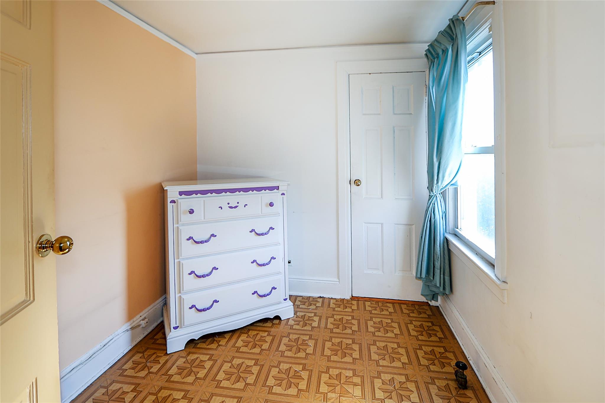377 Manhattan Avenue, Massapequa Park, New York image 13