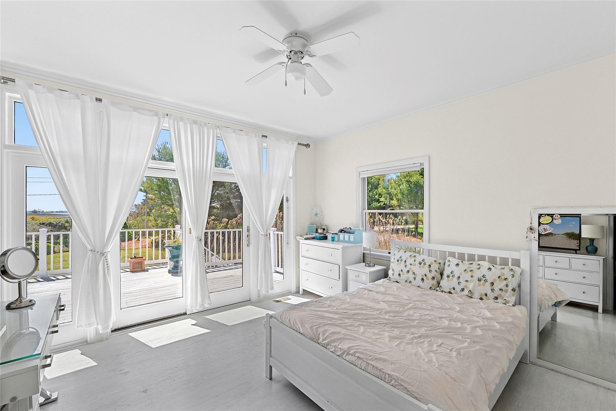 14 South Country Road, Westhampton, New York image 13
