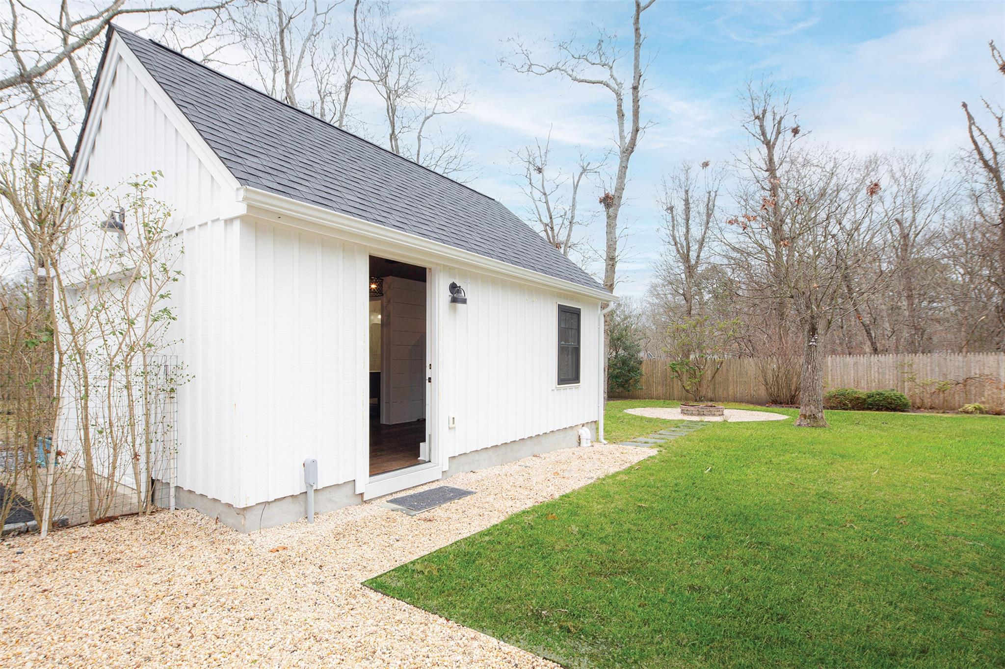 28 Kyle Road, Hampton Bays, New York image 17