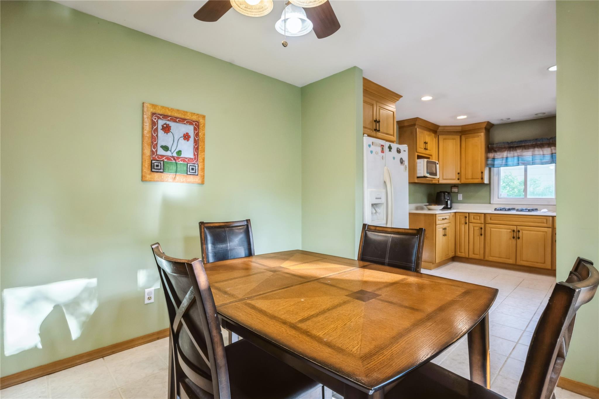 1102 Brookdale Avenue, Bay Shore, New York image 13