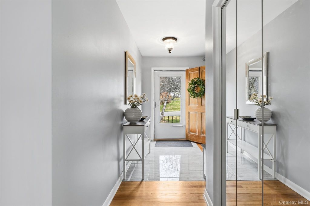 Photo of 101 Edgehill Drive, Wappingers Falls, NY 12590 (MLS # 977204)