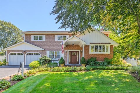 7 Hartland Avenue Huntington Station NY 11746