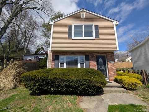 Homes For Sale - 219 Elm Road<br/> Mahopac, NY 10541