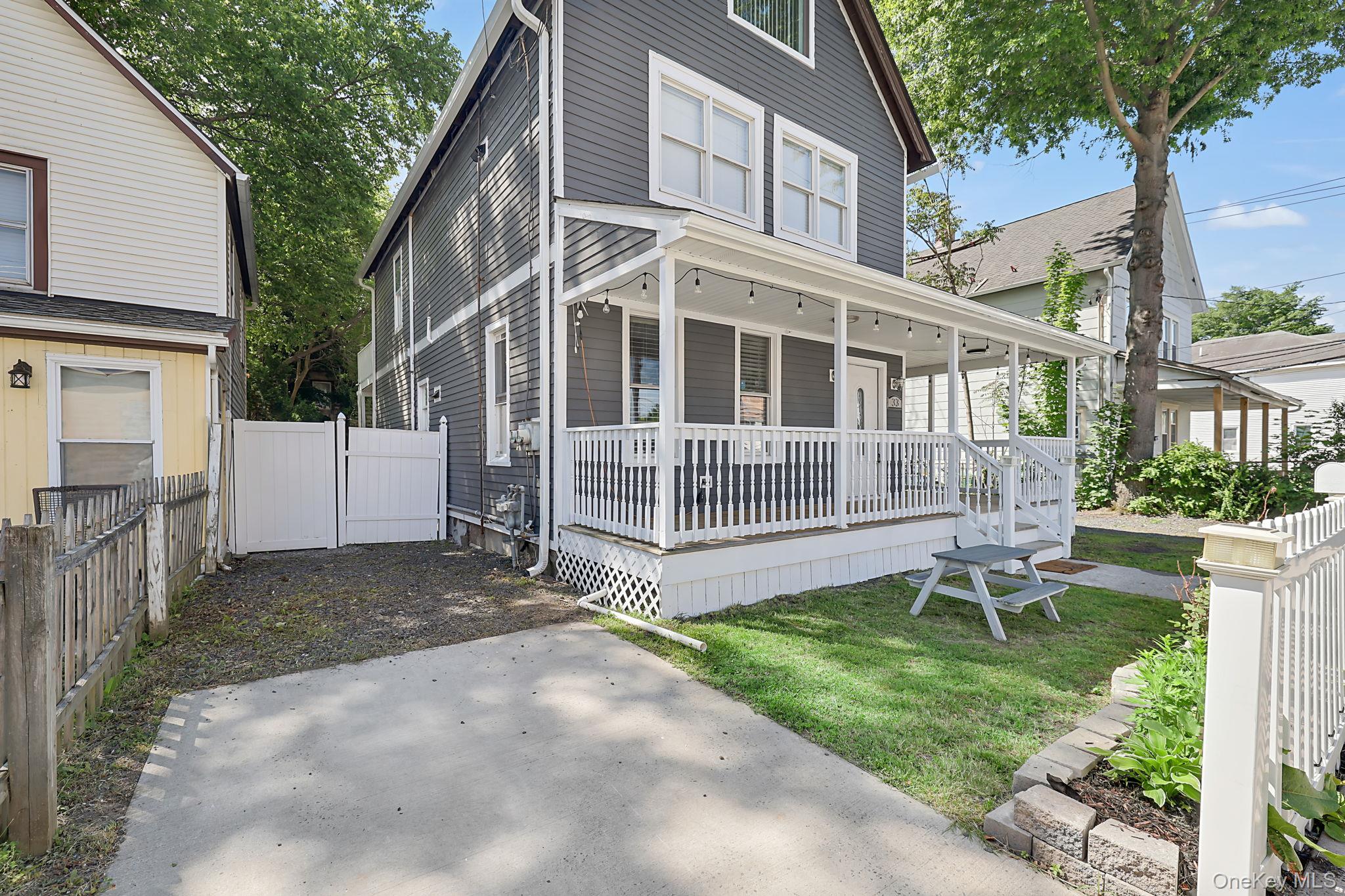 33 Seward Avenue