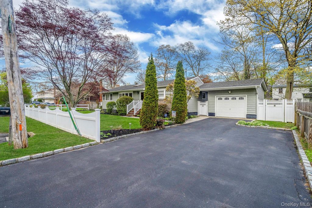 Photo of 19 Cypress Lane, Shirley, NY 11967 (MLS # 993965)