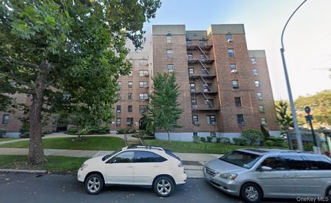 139-10 28th Road 3C Flushing NY 11354