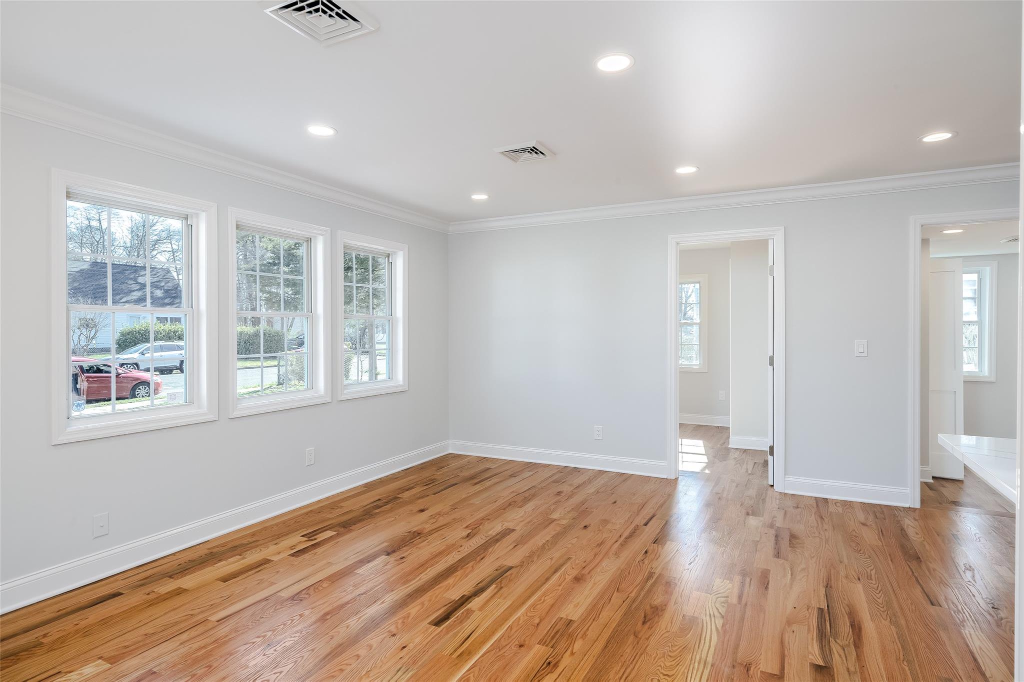 13 Doolittle Street, Brentwood, New York image 20