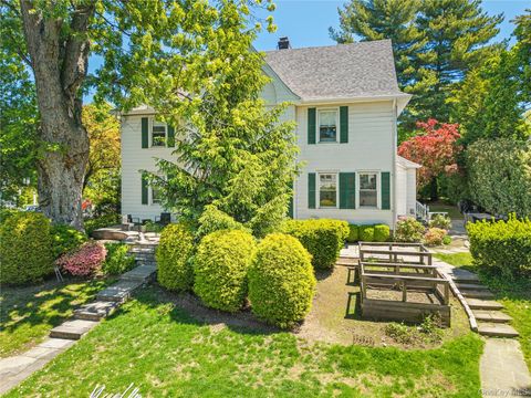 Homes For Sale - 8 Hobart Street<br/> Bronxville, NY 10708