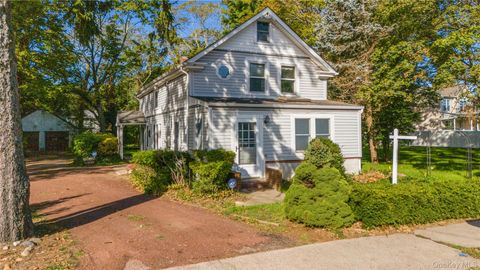 Photo of 2362 Ocean Avenue, Ronkonkoma, NY 11779 (MLS # 920752)