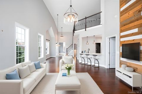 Condo For Sale - 27 Dutch Court<br/> Wappingers Falls, NY 12590
