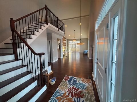 Condo For Sale - 27 Dutch Court<br/> Wappingers Falls, NY 12590