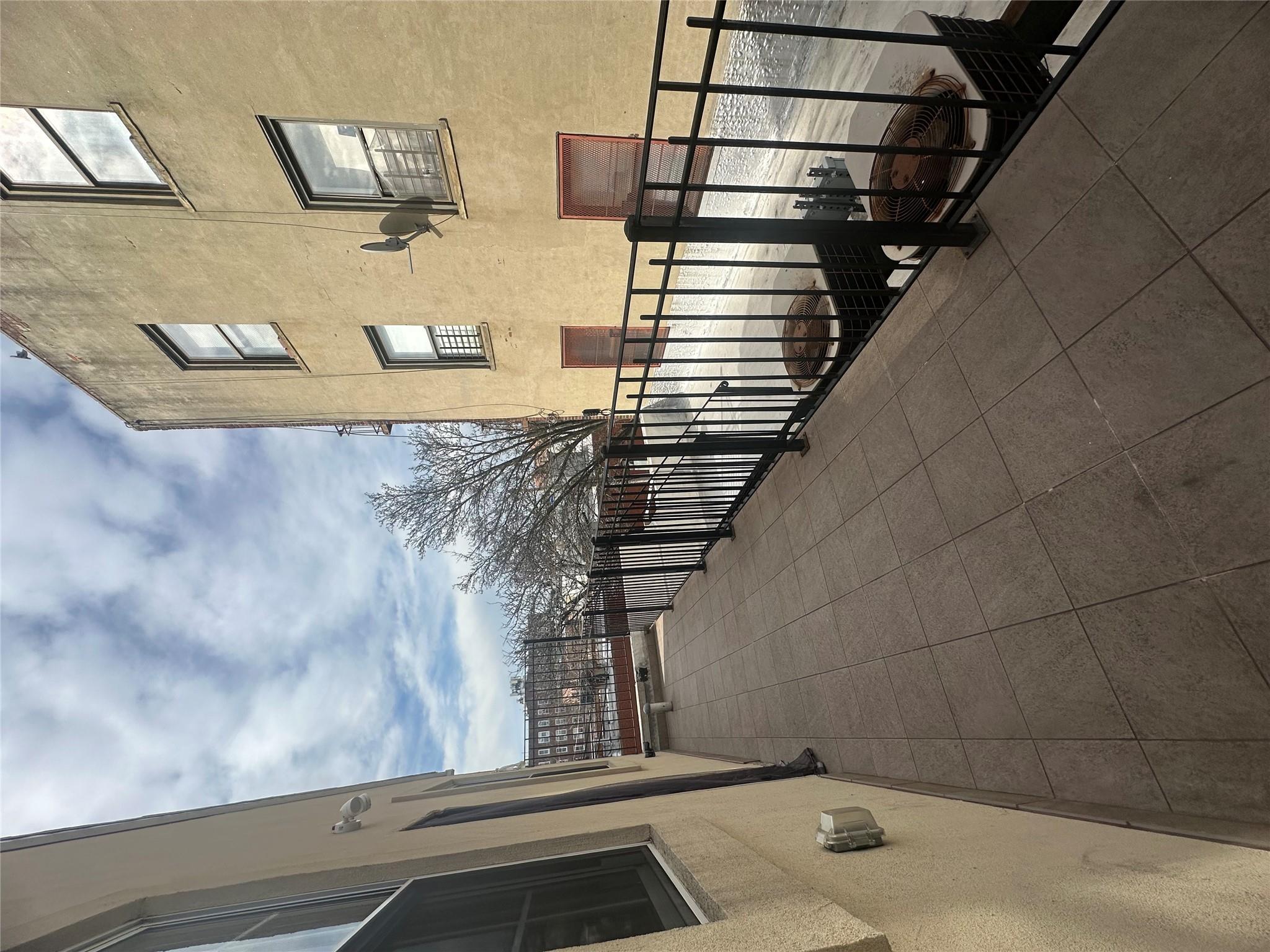 Rental Property at Cooper Avenue 2, Glendale, Queens, NY - Bedrooms: 2 
Bathrooms: 2 
Rooms: 4  - $2,890 MO.